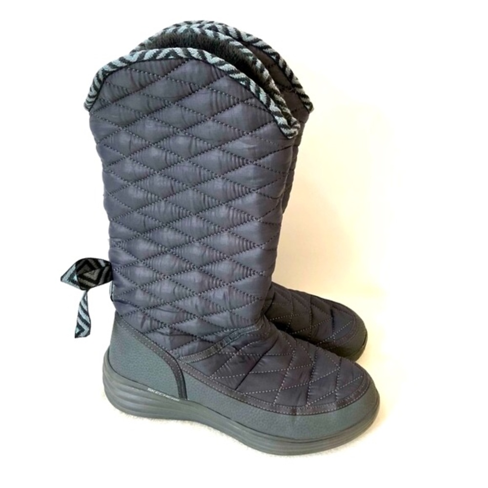 Skechers Gray Mid-Calf Quilted Winter Boots Size 8